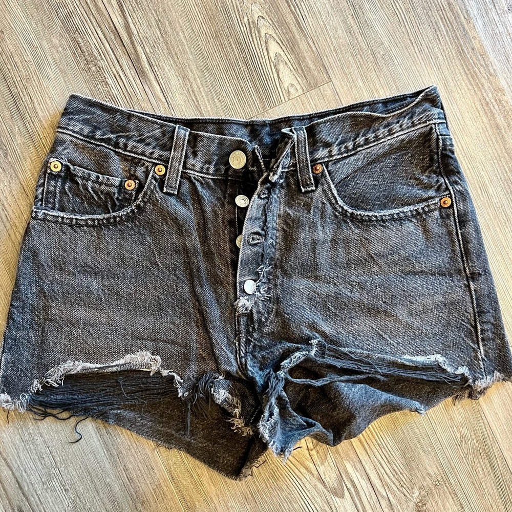 Levi’s 501 Grey Cutoffs